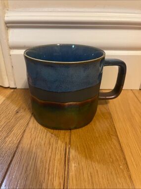 Roscher stoneware blue iridescent mug